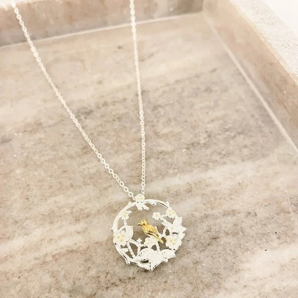 925 Sterling Silver Bird Flower Pendant Necklace Round Circle Pendant Necklace